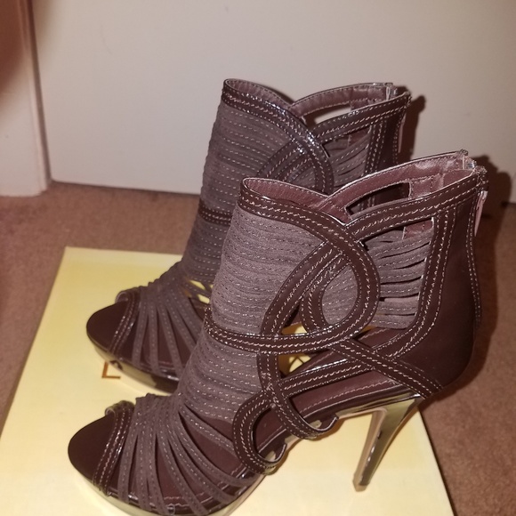 Lilana Shoes - ‼FINAL PRICE‼ For Liliana brown open-toe sandals